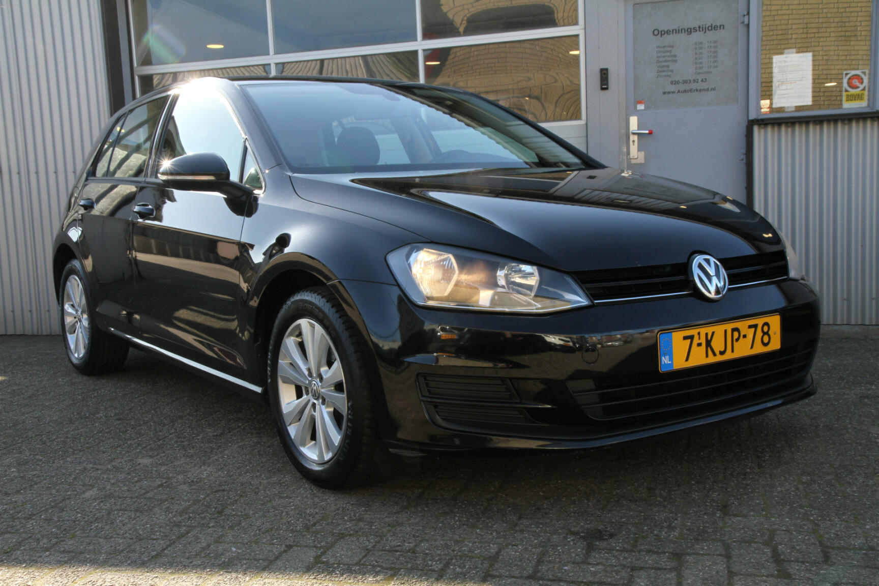 Volkswagen-Golf-4