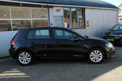 Volkswagen-Golf-9