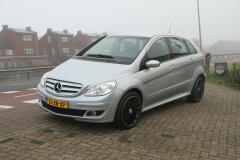Mercedes-Benz-B-Klasse-6