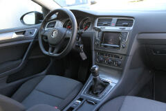 Volkswagen-Golf-25