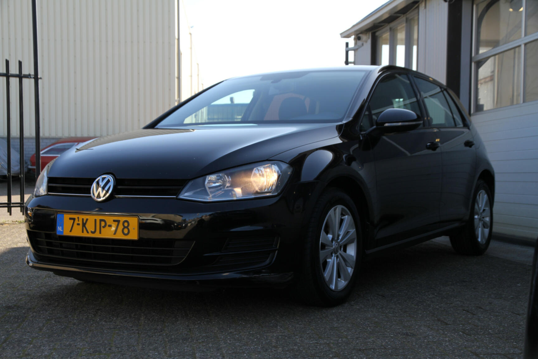 Volkswagen-Golf-17