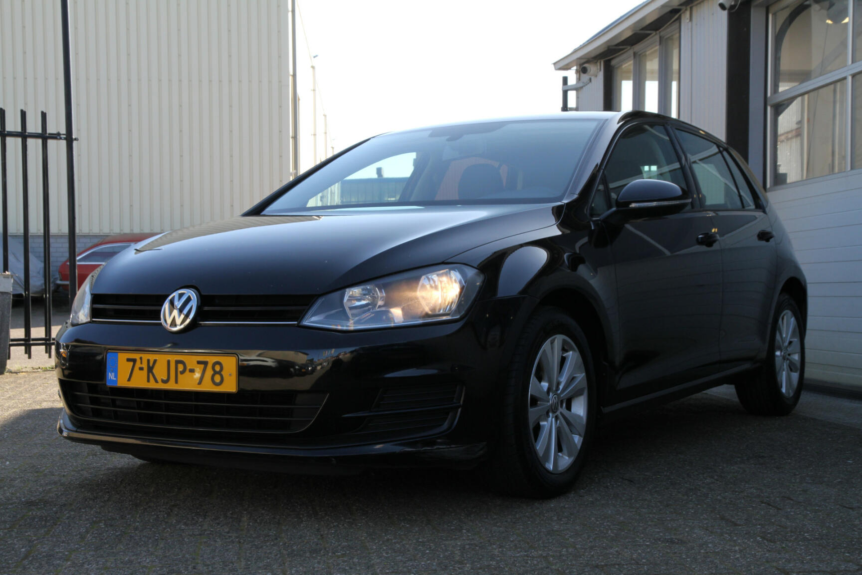 Volkswagen-Golf-27