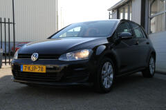 Volkswagen-Golf-19