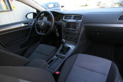 Volkswagen-Golf-8