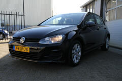 Volkswagen-Golf-29