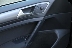 Volkswagen-Golf-14