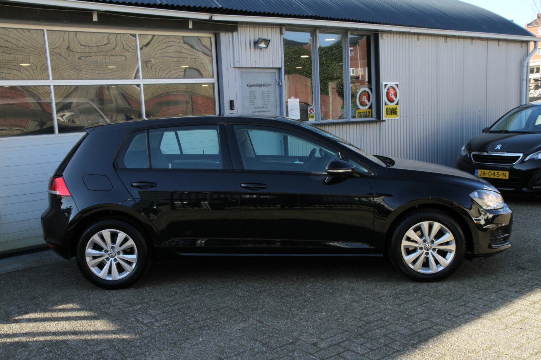 Volkswagen-Golf-7