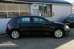 Volkswagen-Golf-7