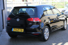 Volkswagen-Golf-21