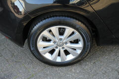 Volkswagen-Golf-12