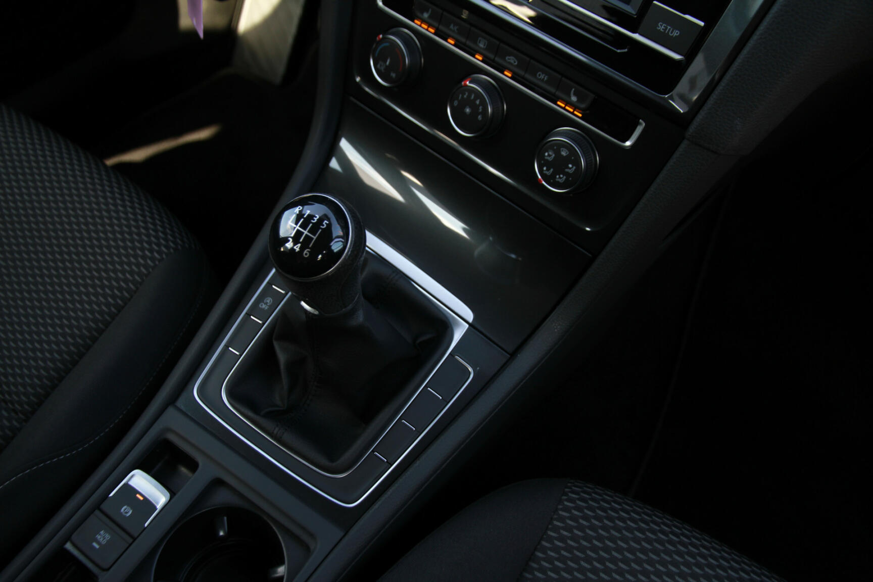 Volkswagen-GOLF Variant-14