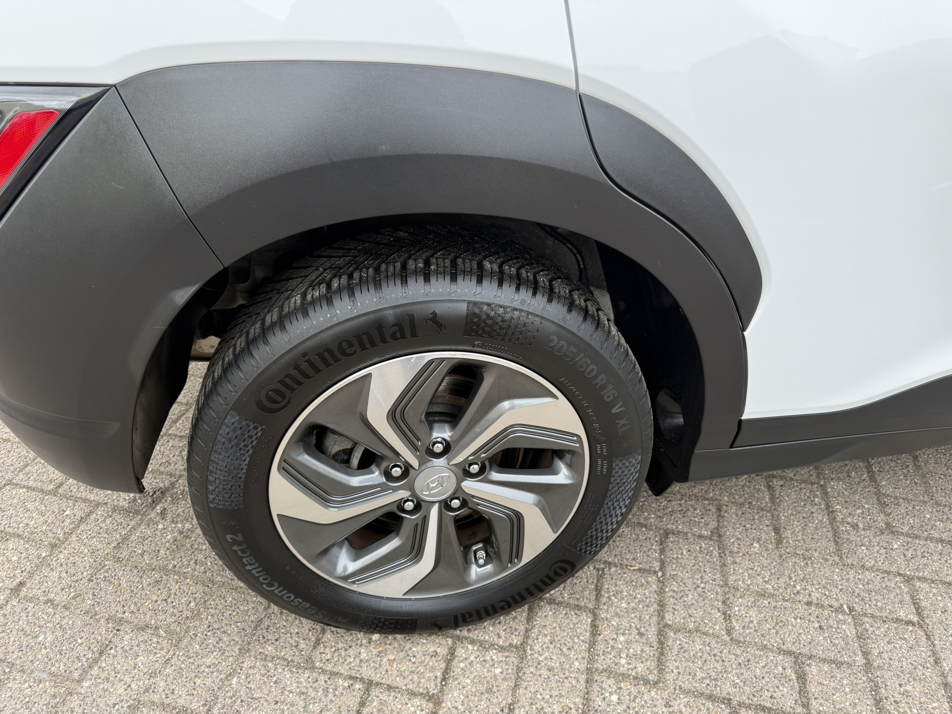 Hyundai Kona 1.6 GDI HEV Comfort 2022  15