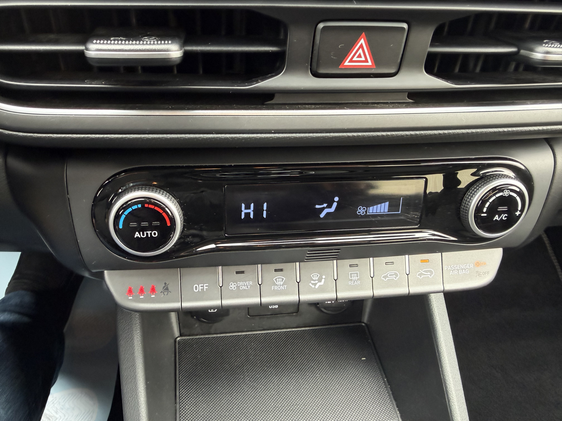 Hyundai Kona 1.6 GDI HEV Comfort 2022  39