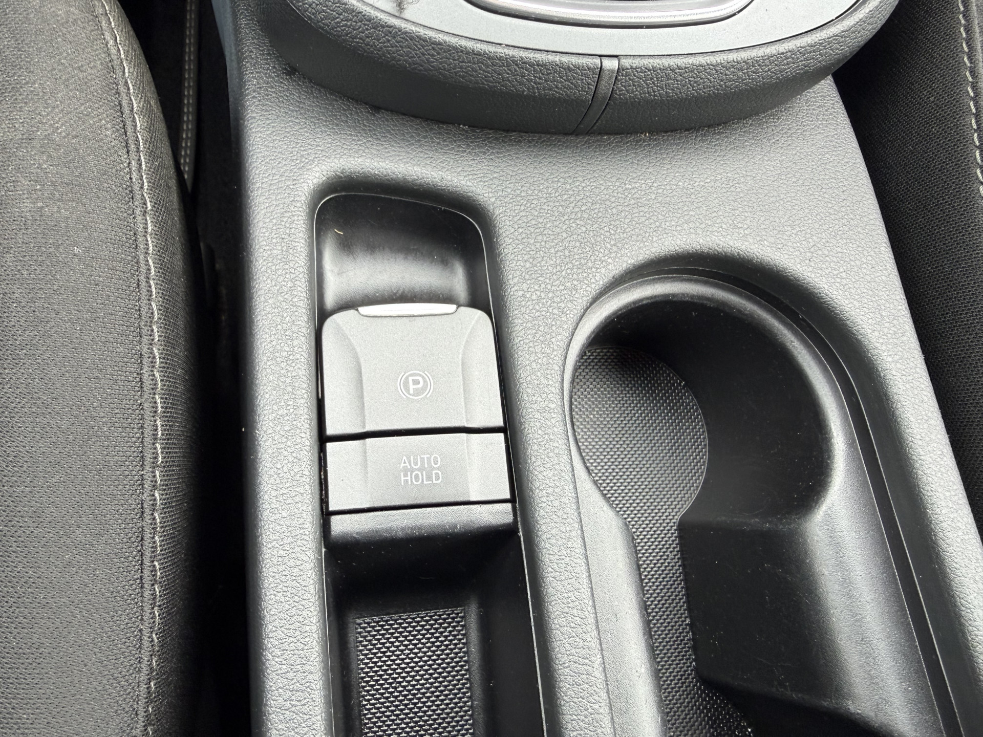 Hyundai Kona 1.6 GDI HEV Comfort 2022  40