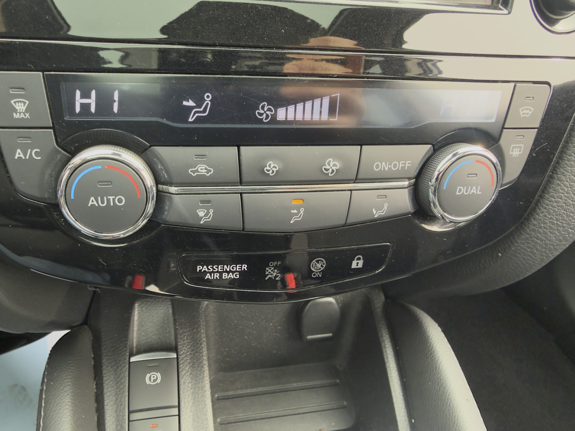 Nissan QASHQAI 1.2 N-Connecta 2019  27