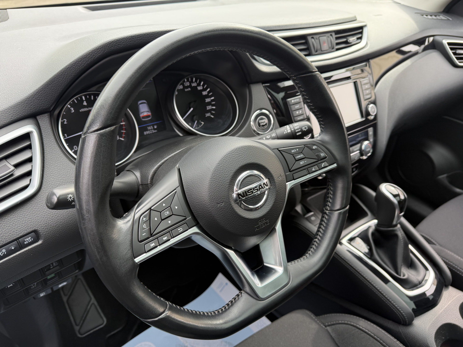 Nissan QASHQAI 1.2 N-Connecta 2019  9
