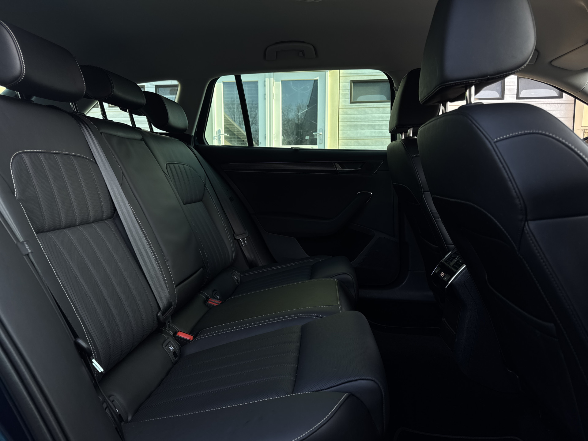 Škoda Superb Combi 1.5 TSI ACT Sportline Business 2024  19
