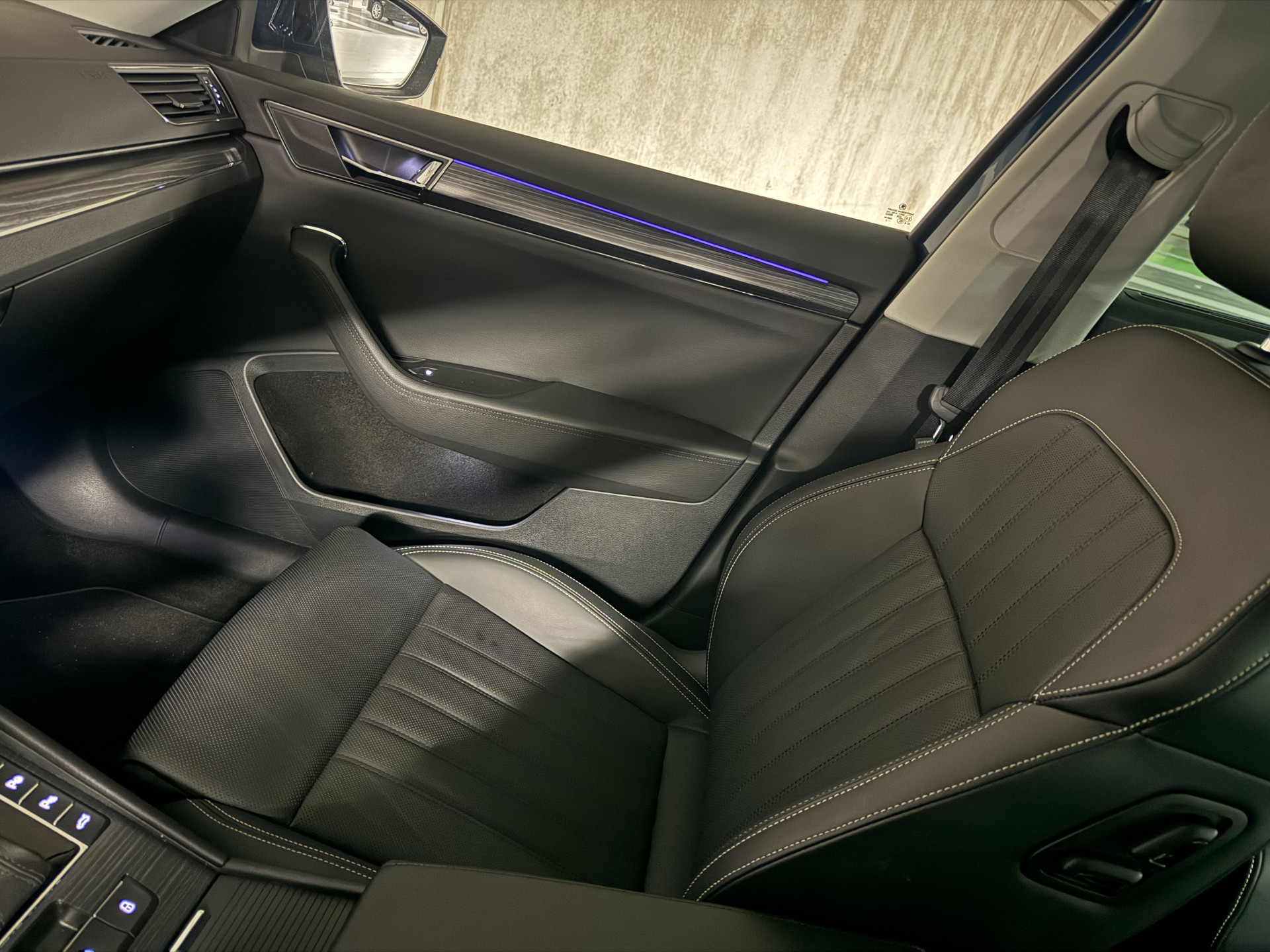 Škoda Superb Combi 1.5 TSI ACT Sportline Business 2024  3