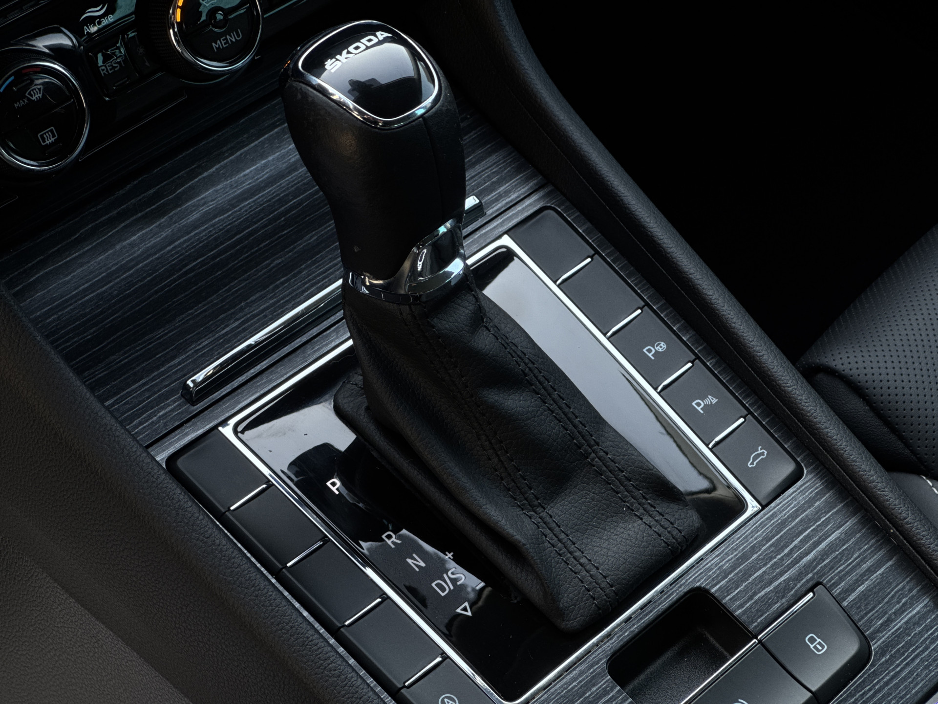 Škoda Superb Combi 1.5 TSI ACT Sportline Business 2024  9