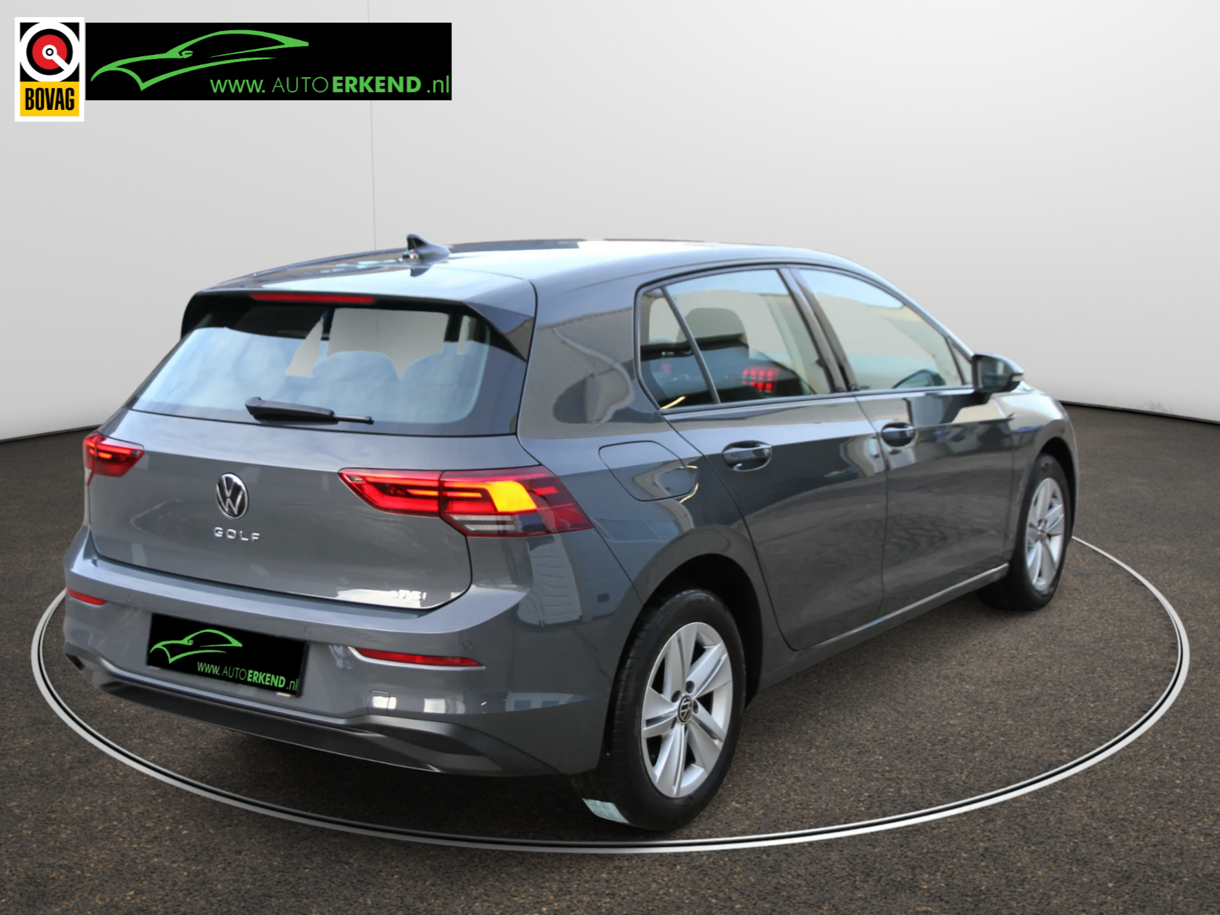 Volkswagen Golf 1.0 eTSI Life Business 2023  16