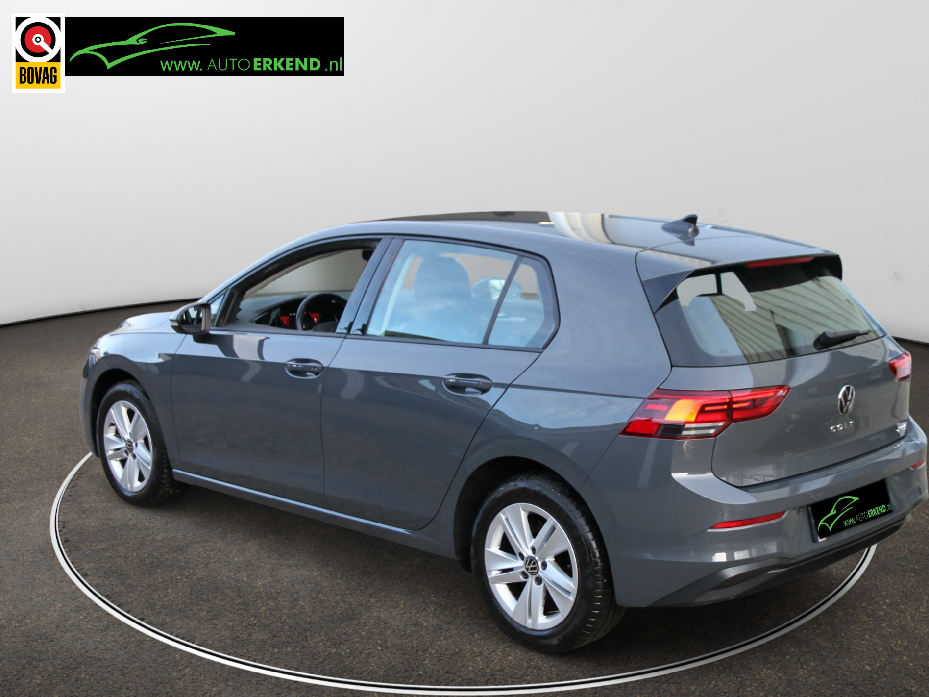 Volkswagen Golf 1.0 eTSI Life Business 2023  18