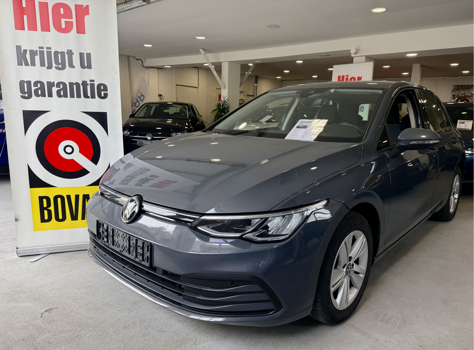 Volkswagen Golf 1.0 eTSI Life Business 2023  3