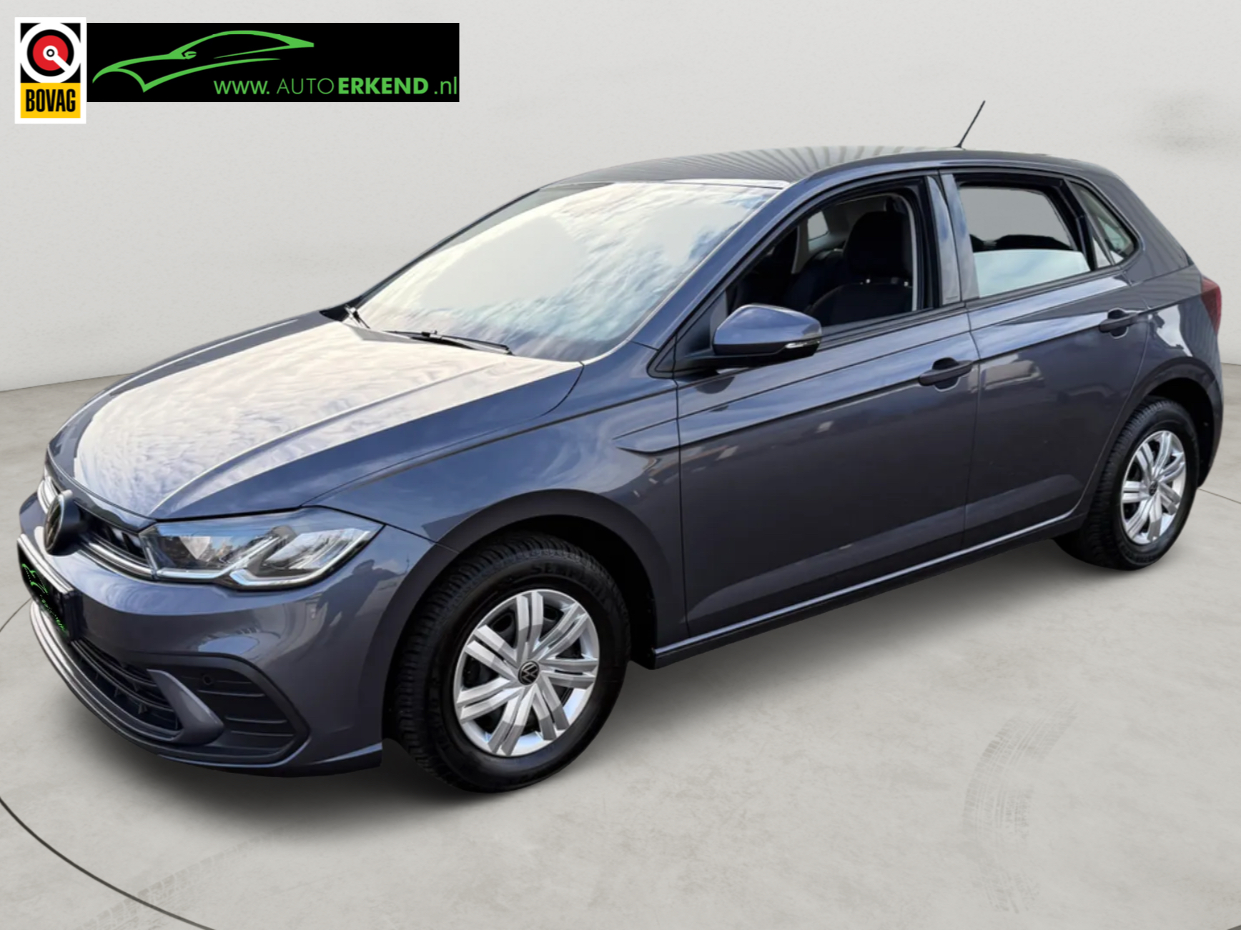 Volkswagen Polo 1.0 TSI Life Business 2021  17