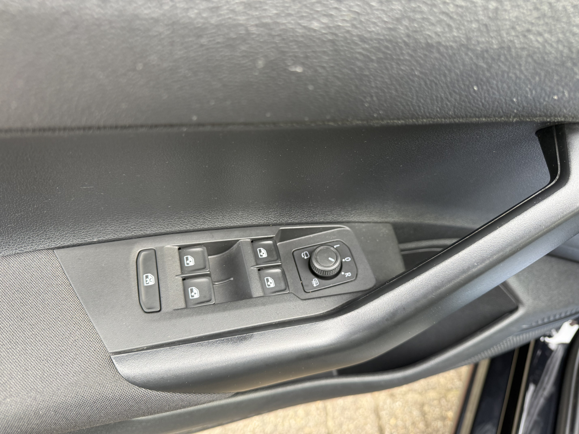 Volkswagen Polo 1.0 TSI Life Business 2022  28