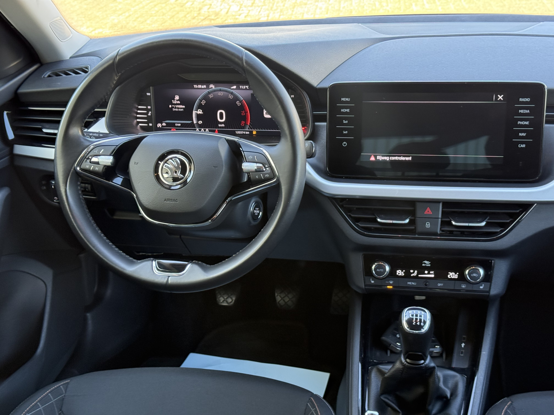 Škoda Scala 1.0 TSI Ambition 2022  14
