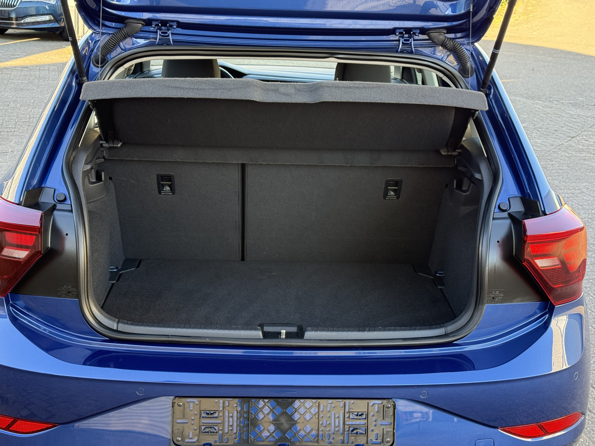 Volkswagen Polo 1.0 TSI Life Business 2022  26