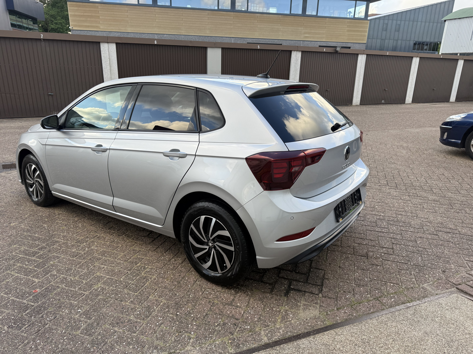 Volkswagen Polo 1.0 TSI Life Business 2023  24
