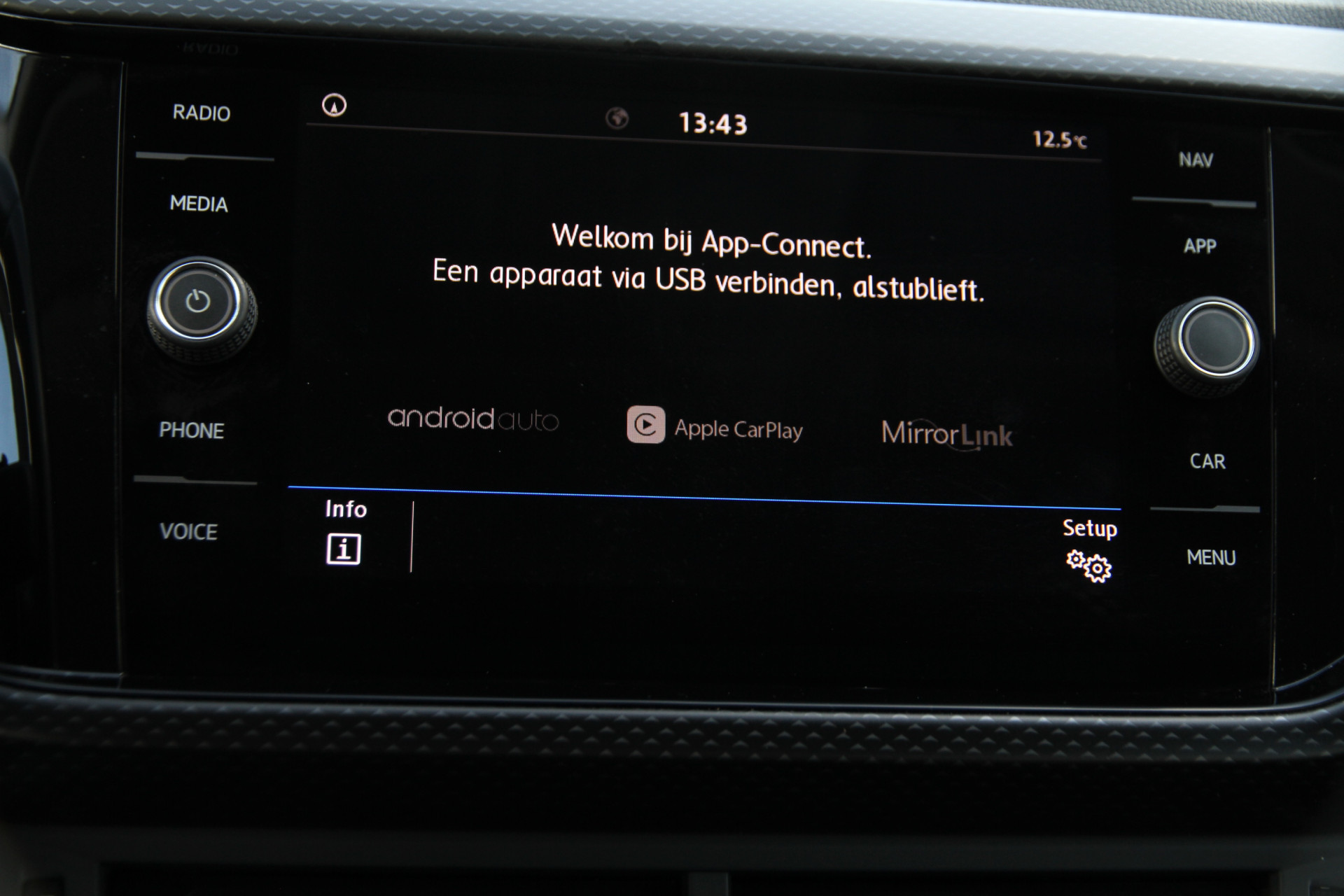 Volkswagen T-Cross 1.0 TSI Life 2020  13