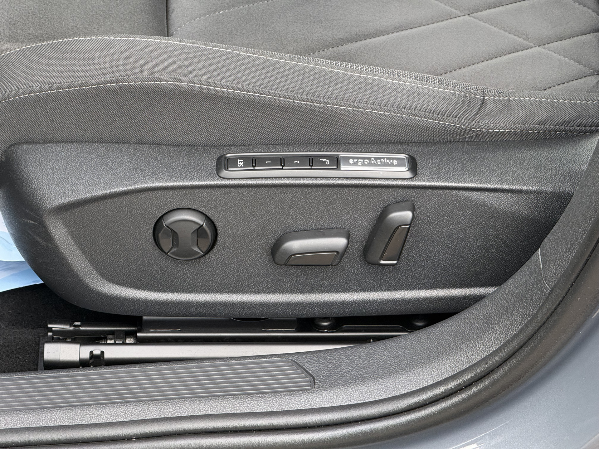 Volkswagen Golf 1.4 eHybrid 2024  19