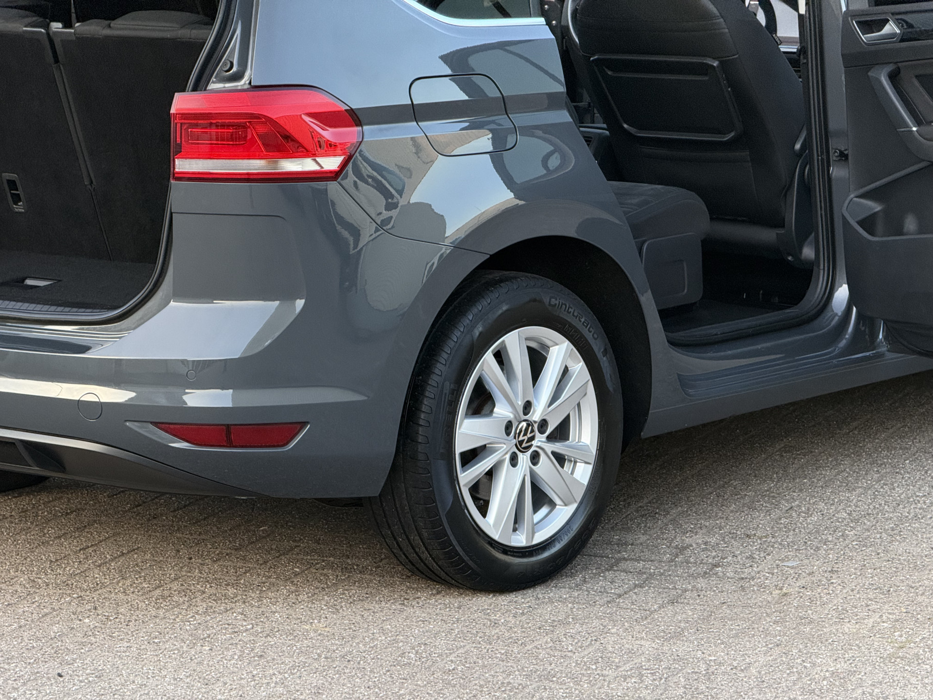 Volkswagen Touran 1.5 TSI Highline 7p 2022  10