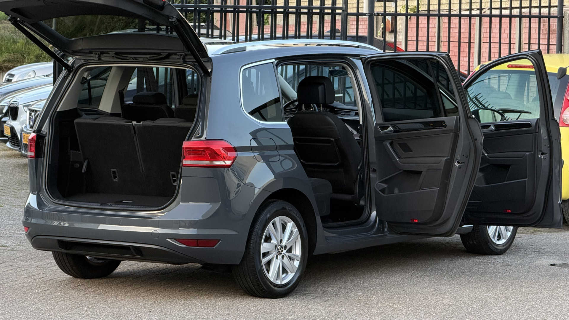 Volkswagen Touran 1.5 TSI Highline 7p 2022  25