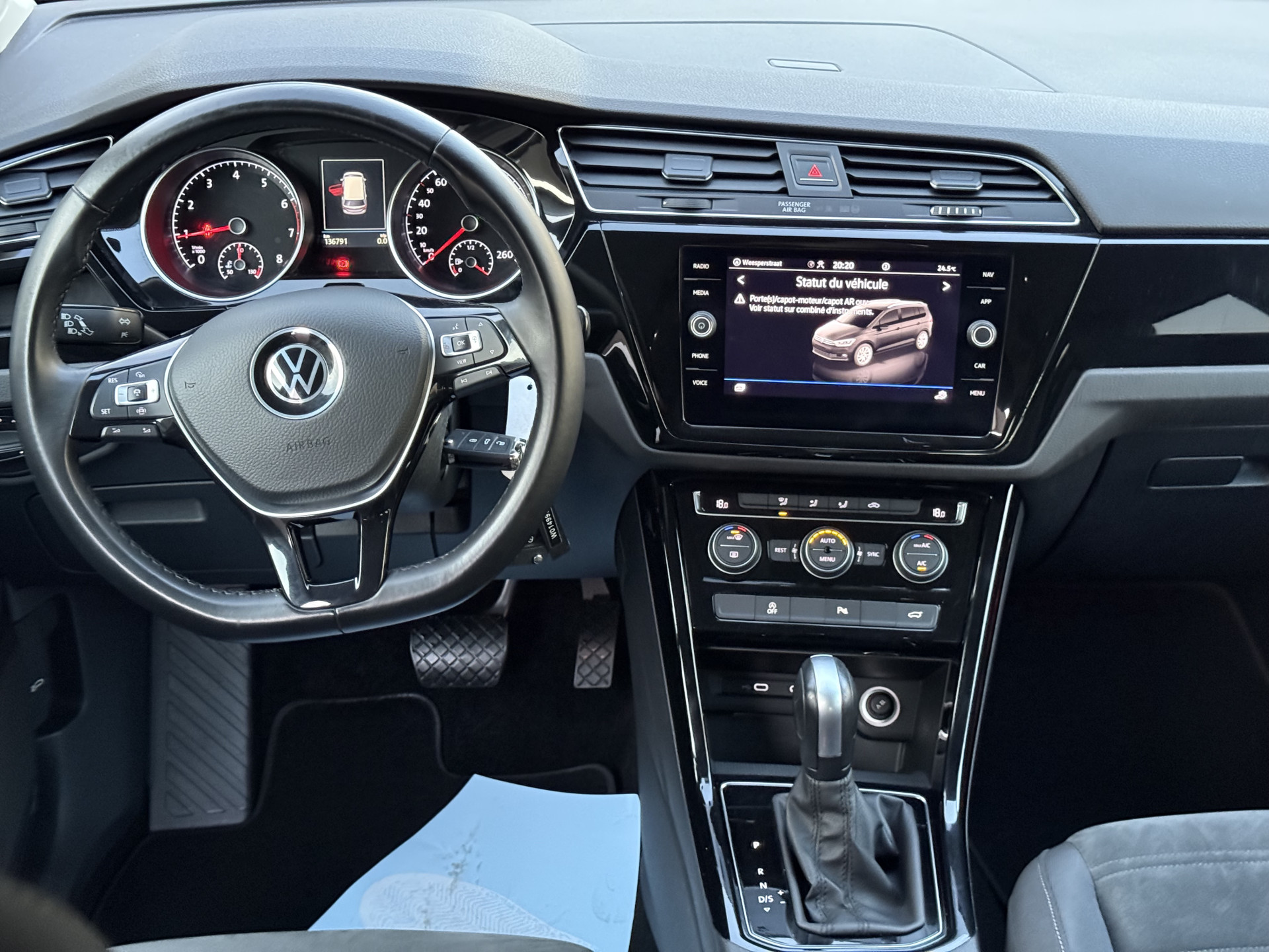 Volkswagen Touran 1.5 TSI Highline 7p 2022  39