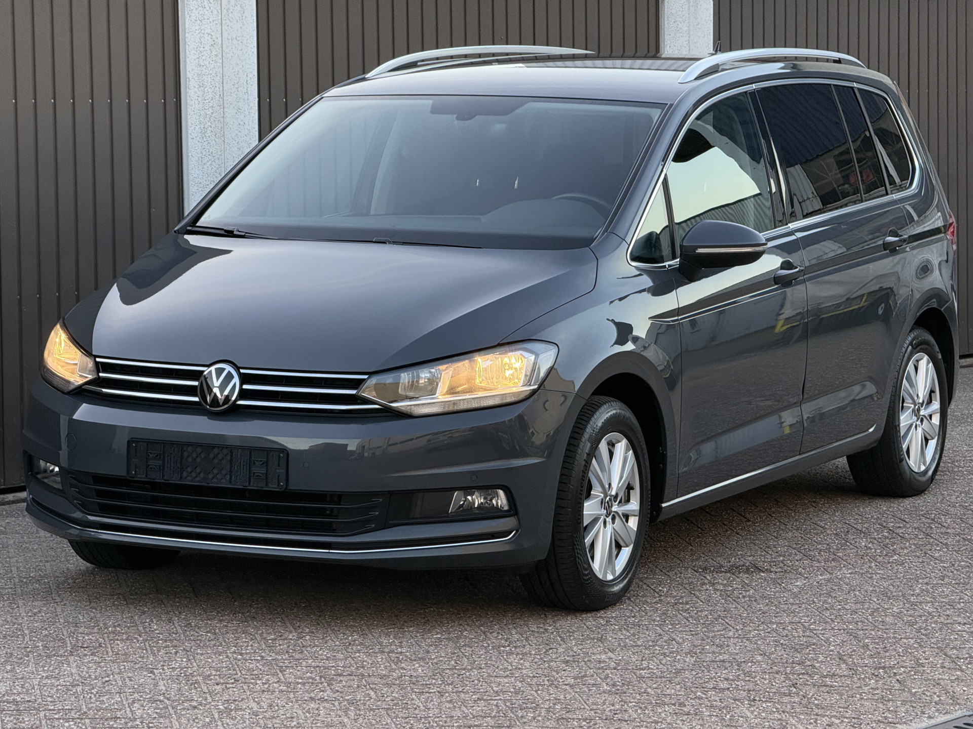 Volkswagen Touran 1.5 TSI Highline 7p 2022  1